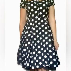 Vintage 60s dress black with white polka dots.